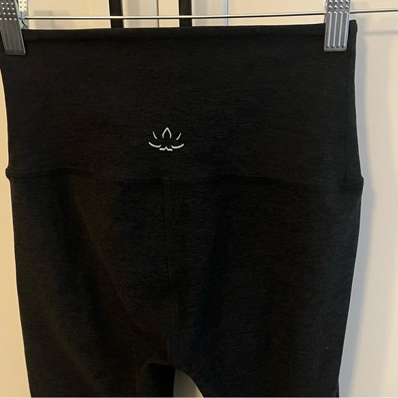 High Waisted Spacedye Capri Legging - Picture 16 of 16